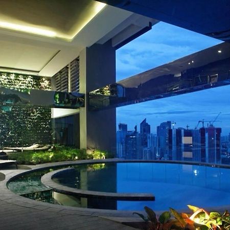 Seven Doors Aparthotels In Gramercy Makati Makati City Екстериор снимка