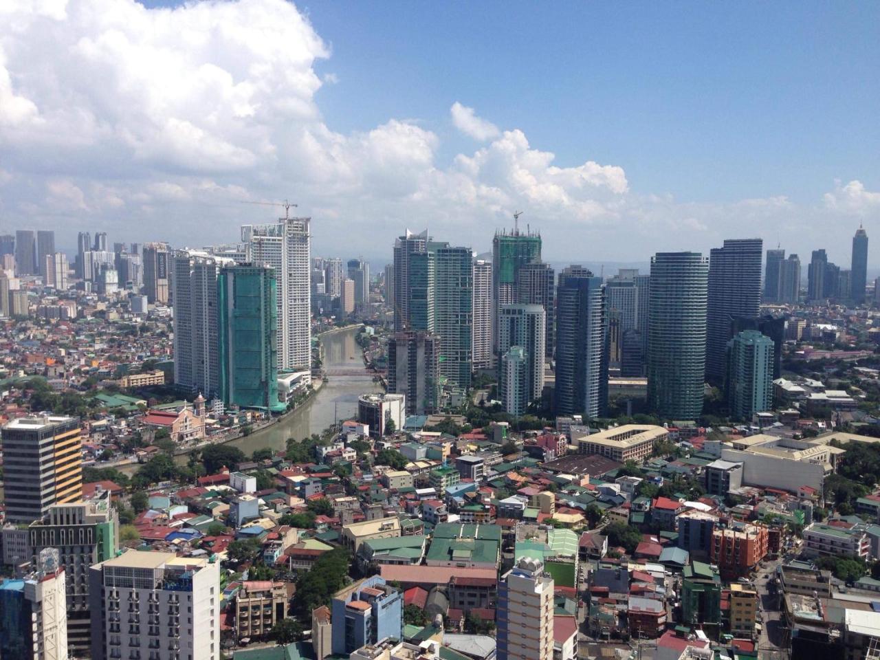 Seven Doors Aparthotels In Gramercy Makati Makati City Екстериор снимка