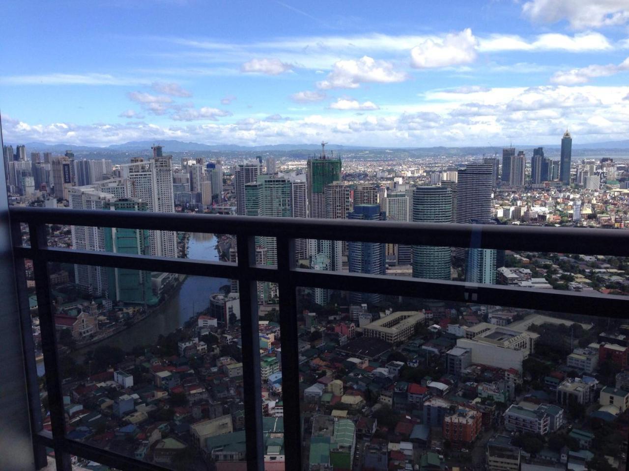 Seven Doors Aparthotels In Gramercy Makati Makati City Екстериор снимка