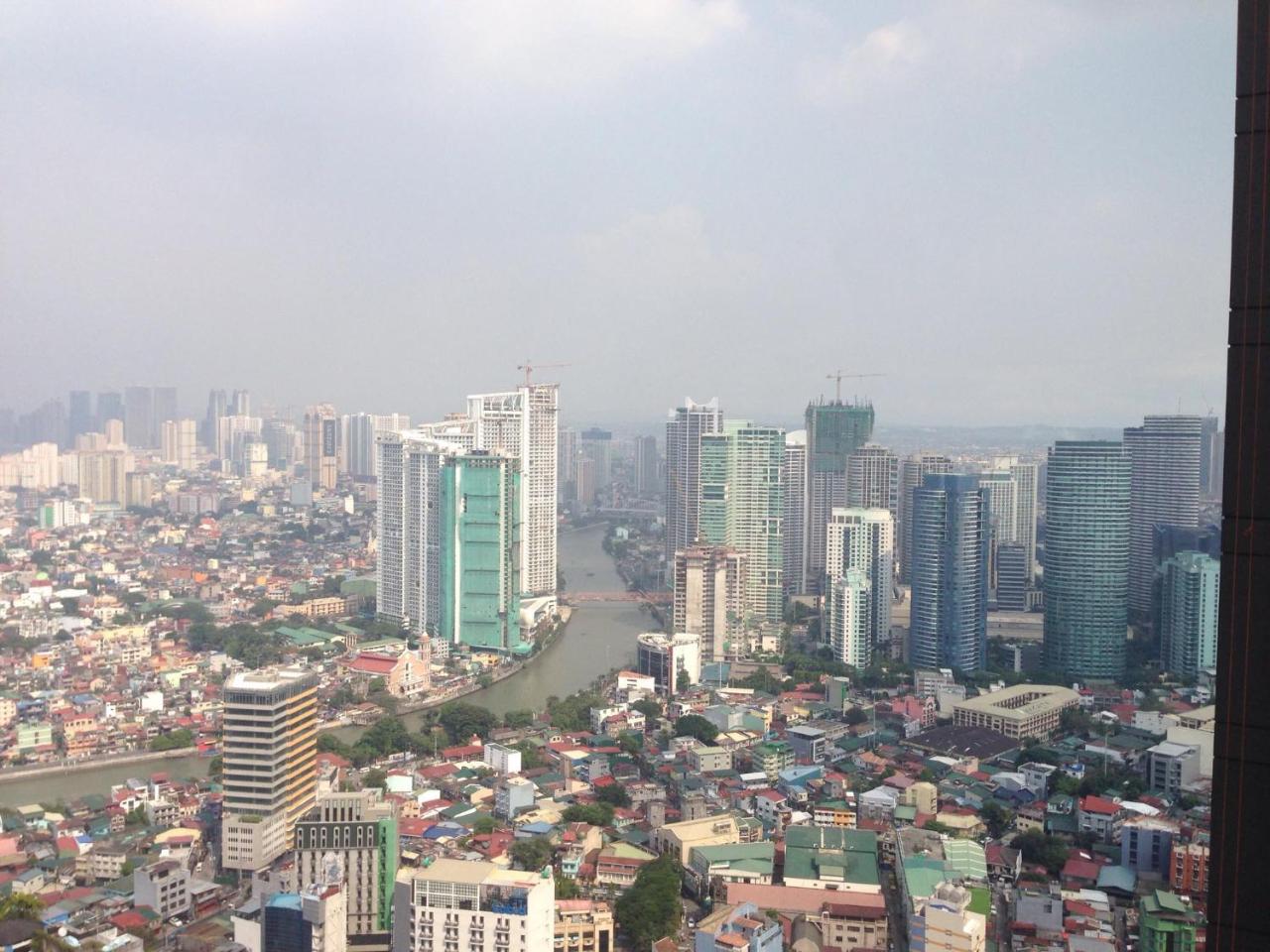 Seven Doors Aparthotels In Gramercy Makati Makati City Екстериор снимка