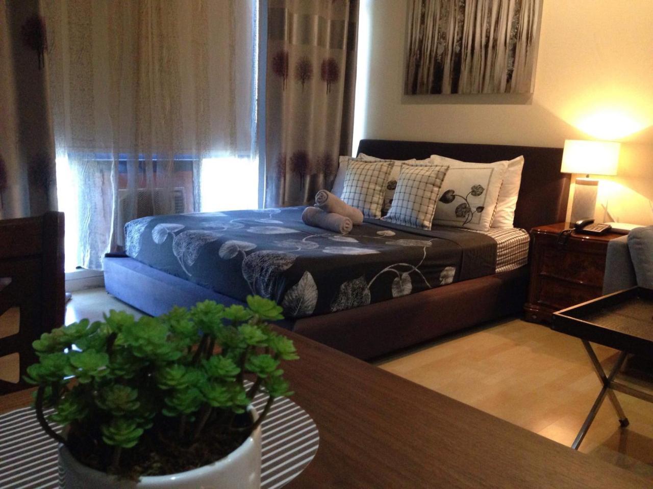 Seven Doors Aparthotels In Gramercy Makati Makati City Екстериор снимка