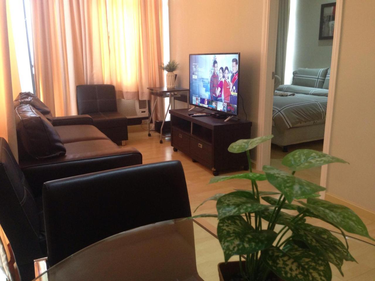 Seven Doors Aparthotels In Gramercy Makati Makati City Екстериор снимка