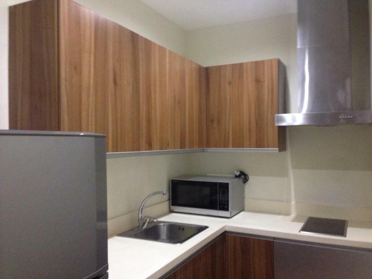 Seven Doors Aparthotels In Gramercy Makati Makati City Екстериор снимка
