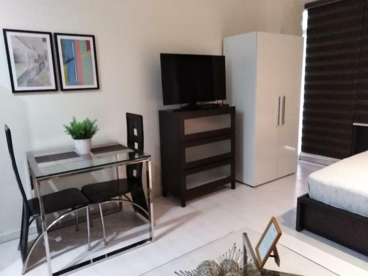 Seven Doors Aparthotels In Gramercy Makati Makati City Екстериор снимка