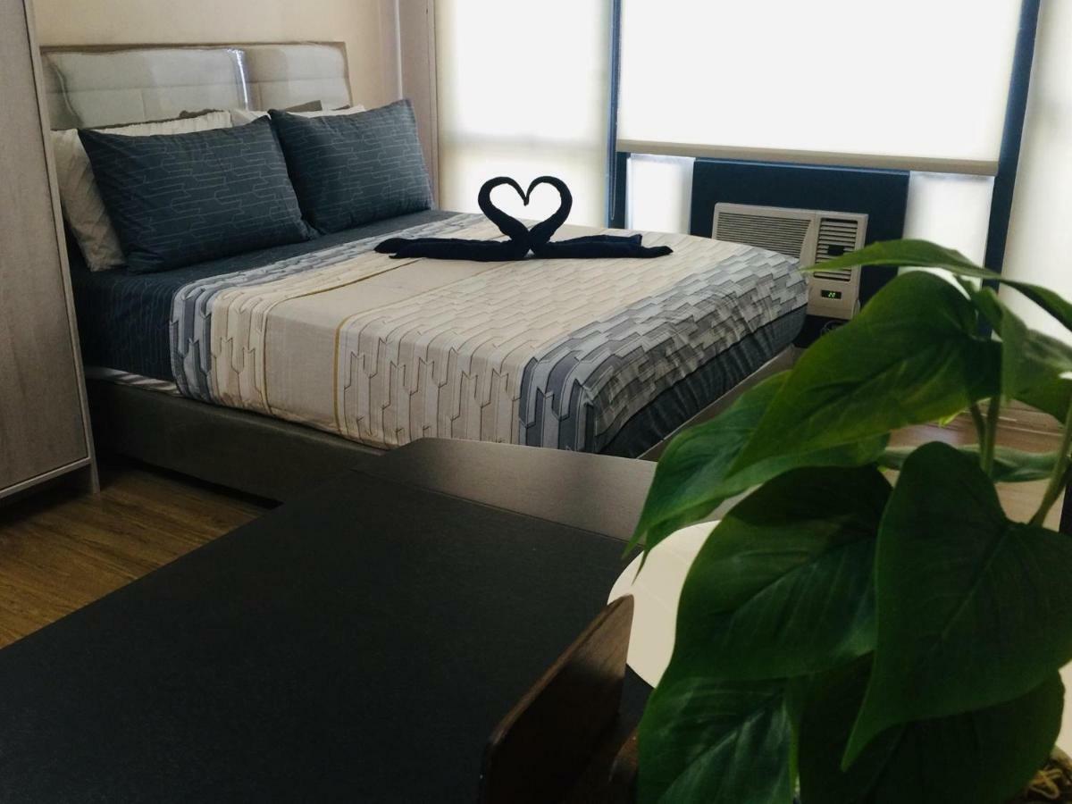 Seven Doors Aparthotels In Gramercy Makati Makati City Екстериор снимка